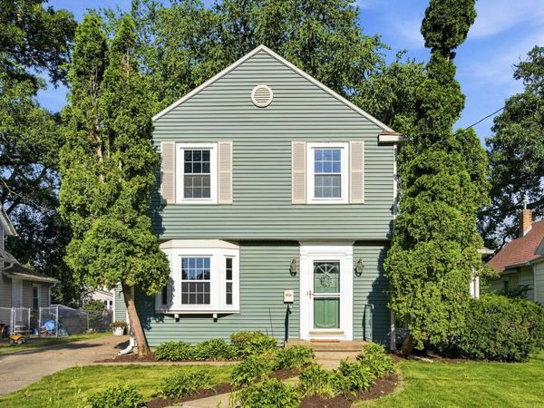 1125 24th Street , Moline, IL 61265
