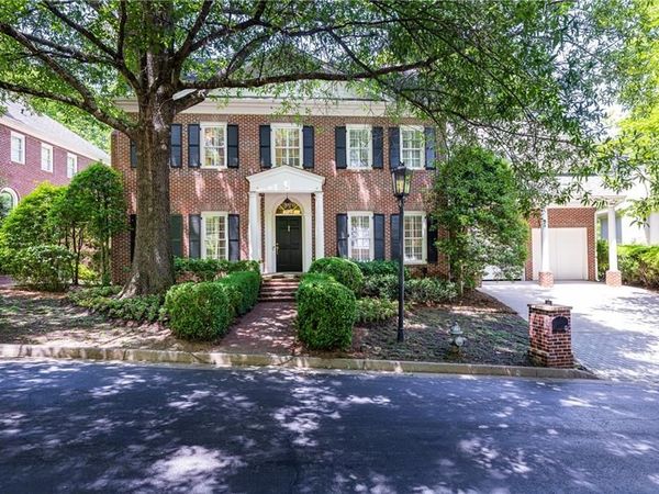 15 Old Paces Place , Atlanta, GA 30327