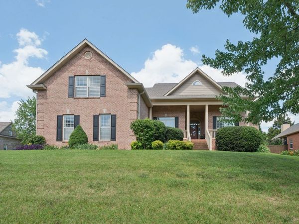 2754 Jutes Dr , Thompsons Station, TN 37179