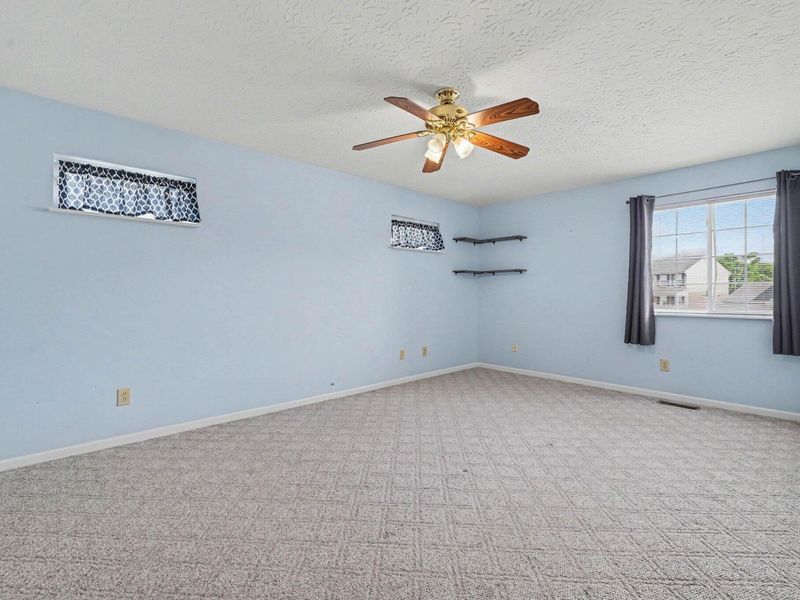 561 Buckshire, Florence, KY 41042 Photo 19