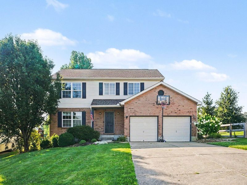 561 Buckshire, Florence, KY 41042 Photo 2