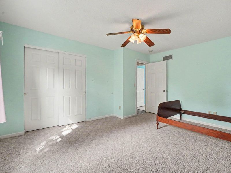 561 Buckshire, Florence, KY 41042 Photo 28