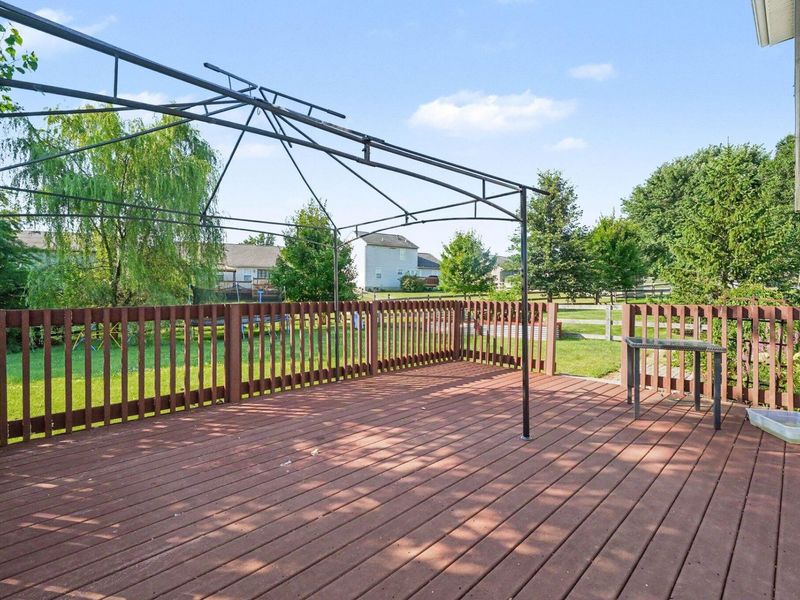 561 Buckshire, Florence, KY 41042 Photo 32