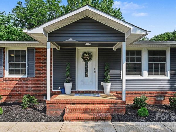 561 Primrose Lane NW, Concord, NC 28027
