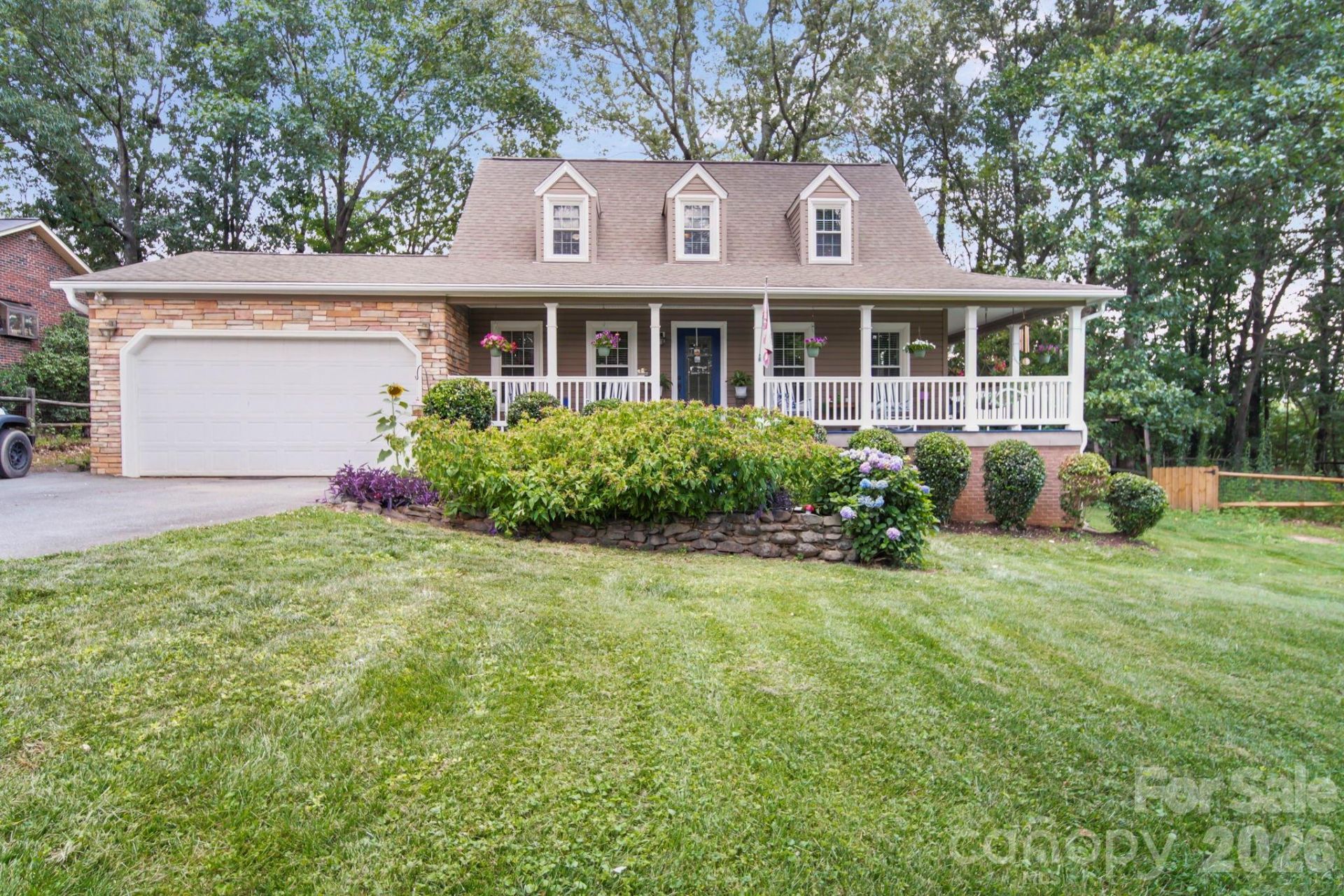 7813 Red Robin Trail, Denver, NC 28037 Main Photo