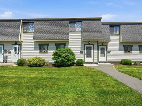 170 E Hadley Road, Unit 120, Amherst, MA 01002