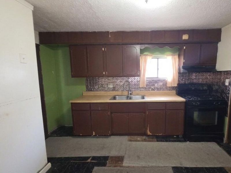 620 Athens Avenue , Columbus, OH 43204 Photo 3