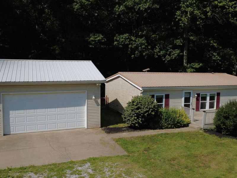 13338 Middlefork Road, Rockbridge, OH 43149 Photo 1