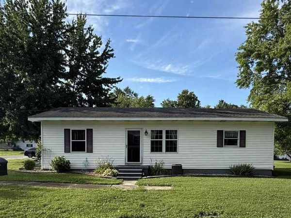 902 E Beech, Sullivan, IN 47882
