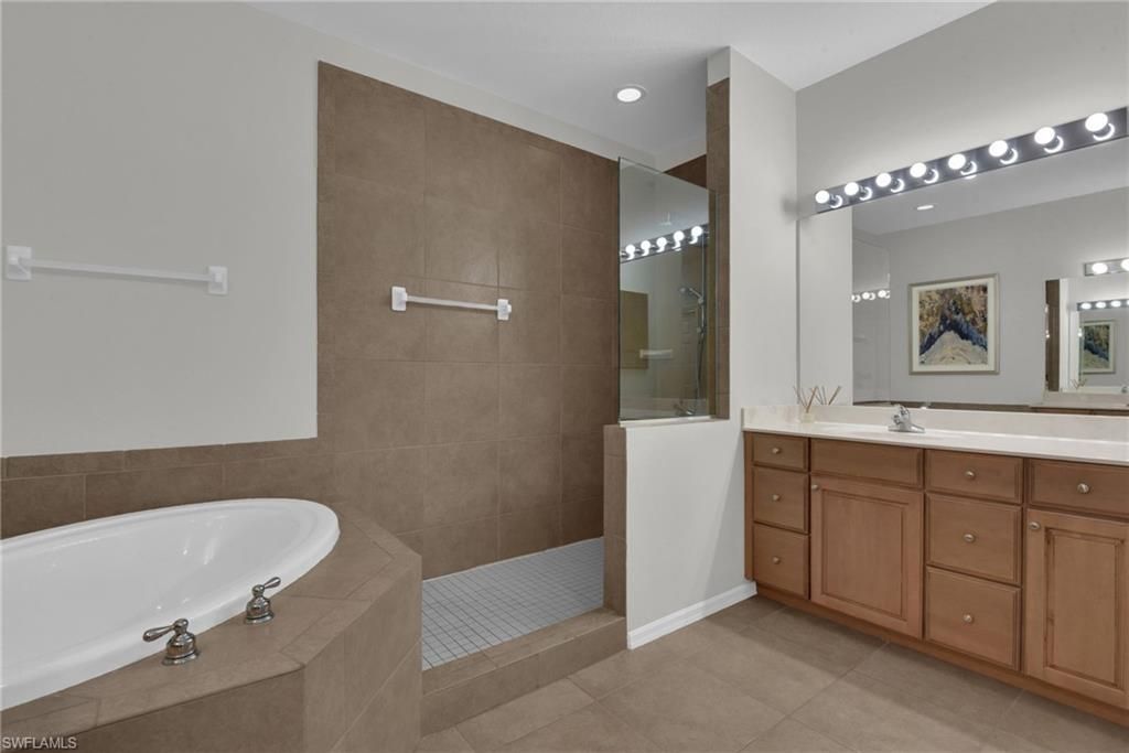 12870 Carrington Cir, Unit 203, Naples, FL 34105 Photo