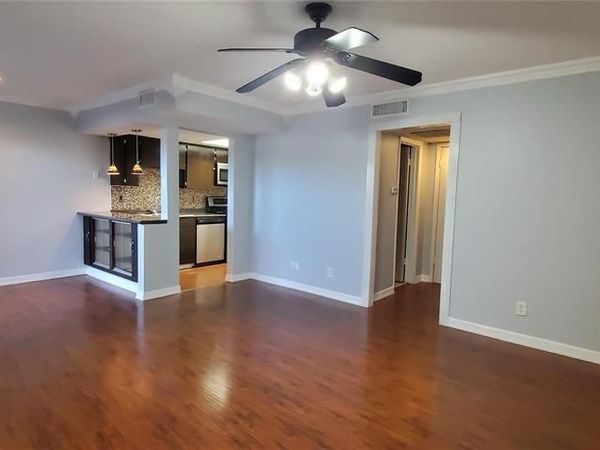 12818 Midway Road, Unit 1076, Dallas, TX 75244