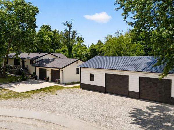 8400 W State Route 15, Belleville, IL 62223