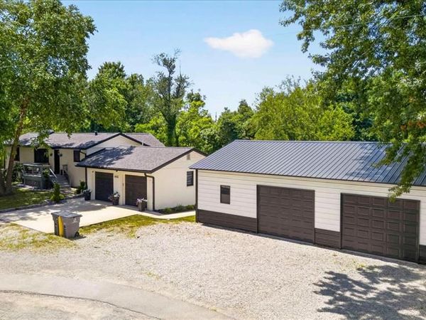 8400 W State Route 15, Belleville, IL 62223