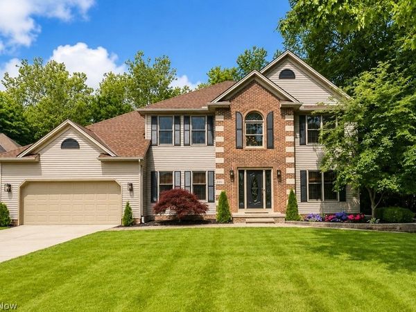 8200 Sheltered Cove, Mentor, OH 44060