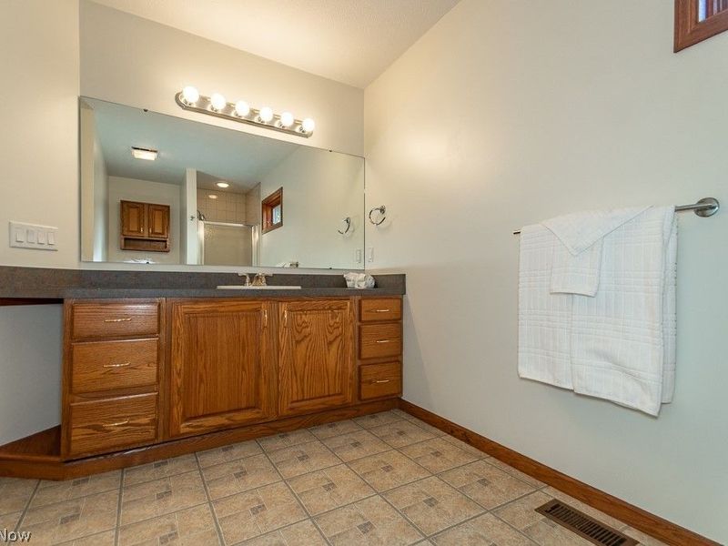 8200 Sheltered Cove, Mentor, OH 44060 Photo 35