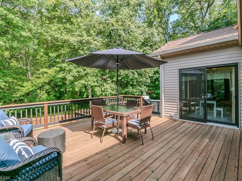 8200 Sheltered Cove, Mentor, OH 44060 Photo 6
