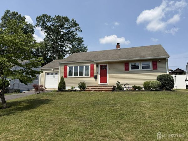 36 Maplewood Avenue , Colonia, NJ 07067