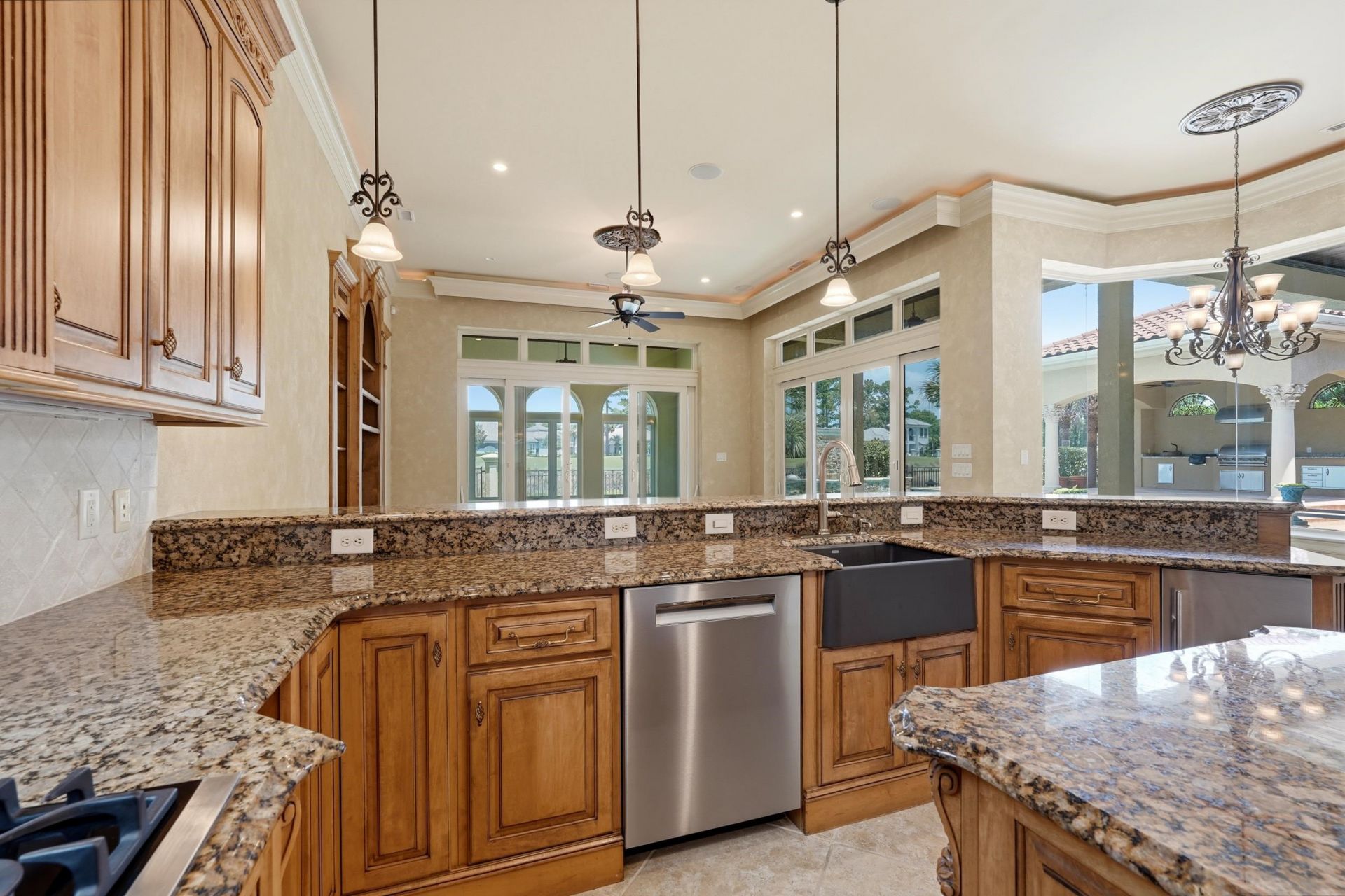 1527 Serena Dr. Photo 12