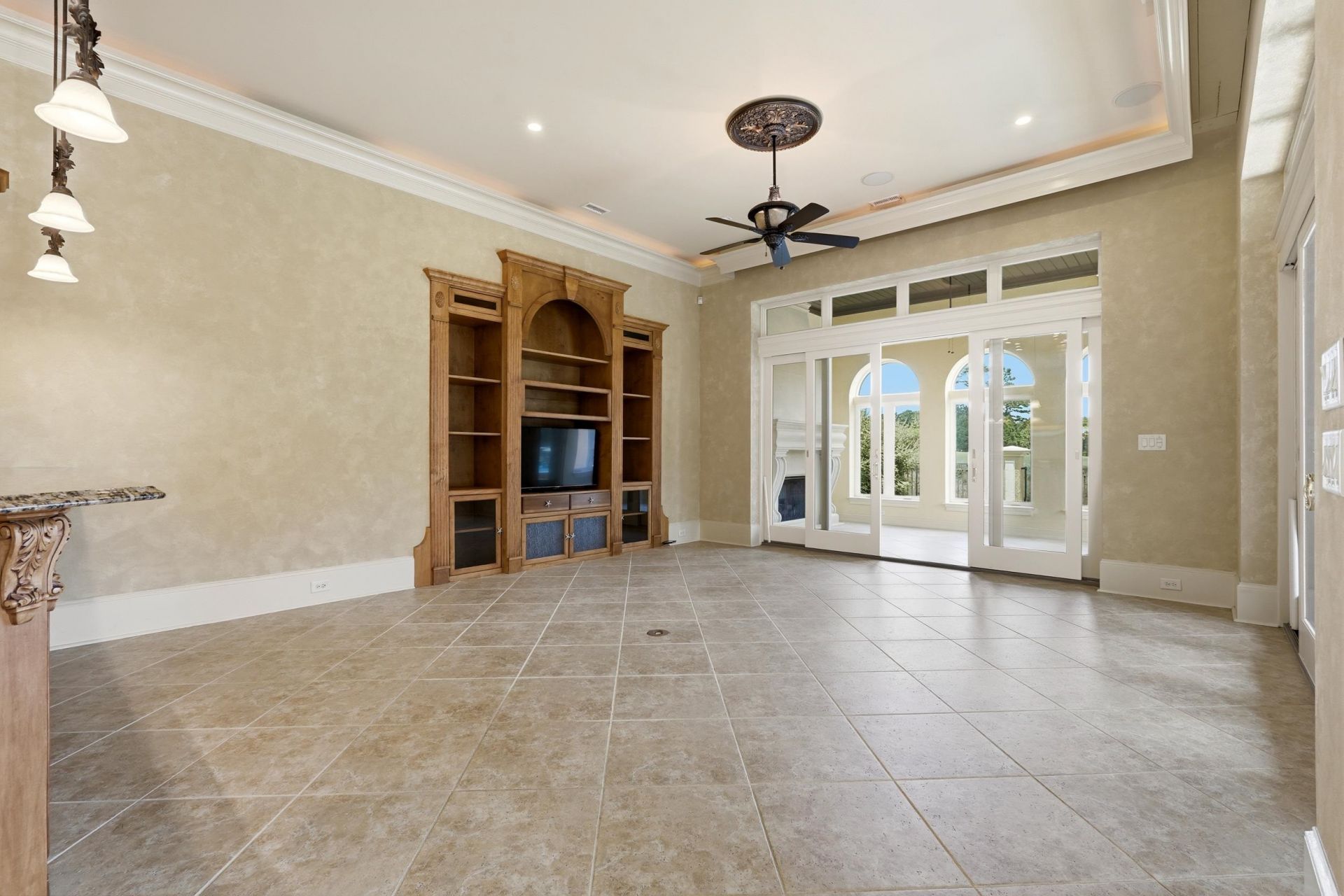 1527 Serena Dr. Photo 14