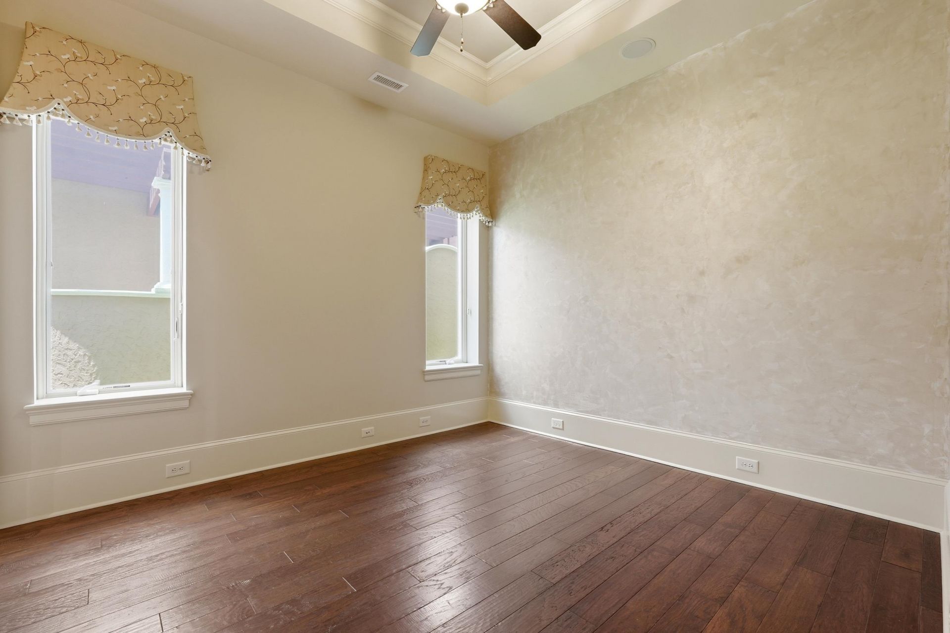 1527 Serena Dr. Photo 23