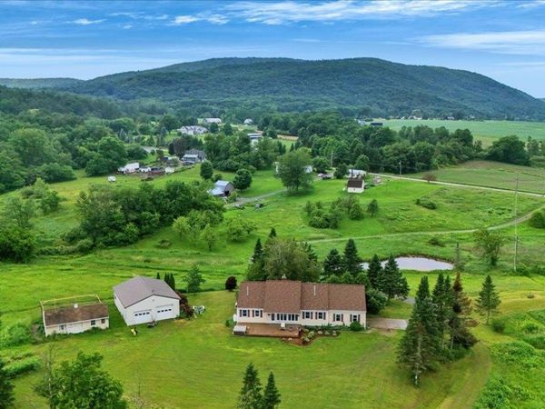 295 Church Road, Monkton, VT 05469