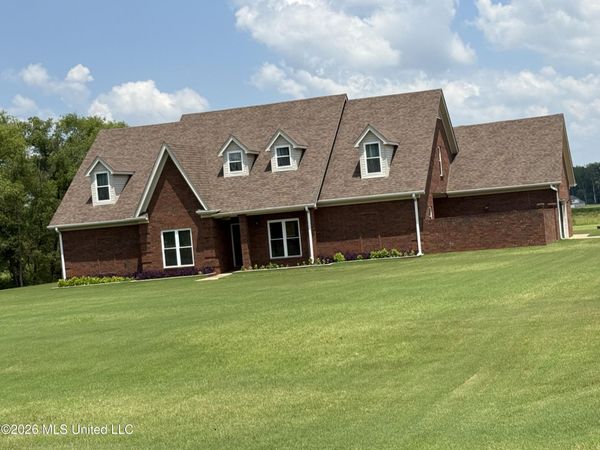 2578 Oak Crossing Drive, Hernando, MS 38632