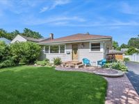 912 N Kaspar Avenue, Arlington Heights, IL 60004 primary photo