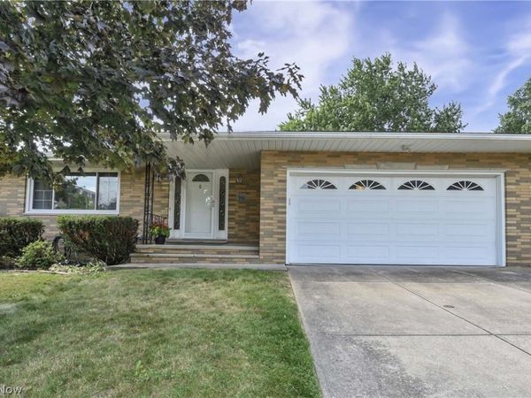 6003 Laurent Drive , Parma, OH 44129