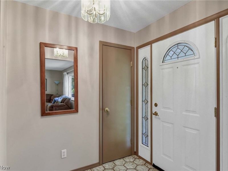 6003 Laurent Drive, Parma, OH 44129 Photo 21