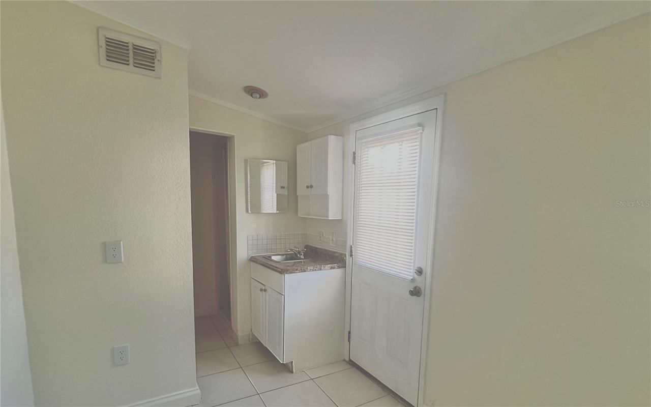 314 3rd Avenue Sw, Largo, FL 33770 Photo