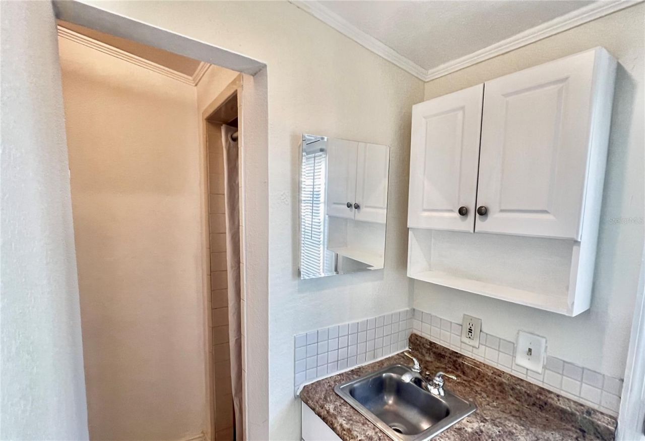 314 3rd Avenue Sw, Largo, FL 33770 Photo