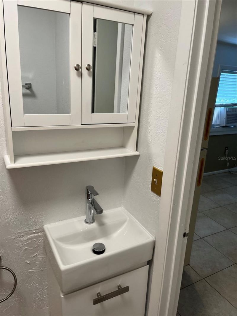 314 3rd Avenue Sw, Largo, FL 33770 Photo