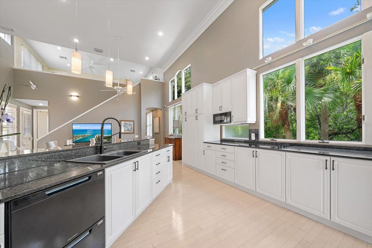 617 Weston Pointe Court, Longboat Key, FL 34228 Photo