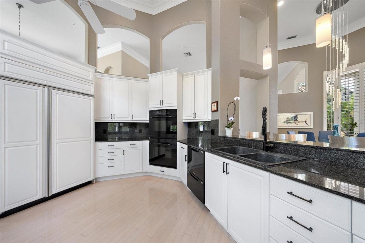617 Weston Pointe Court, Longboat Key, FL 34228 Photo