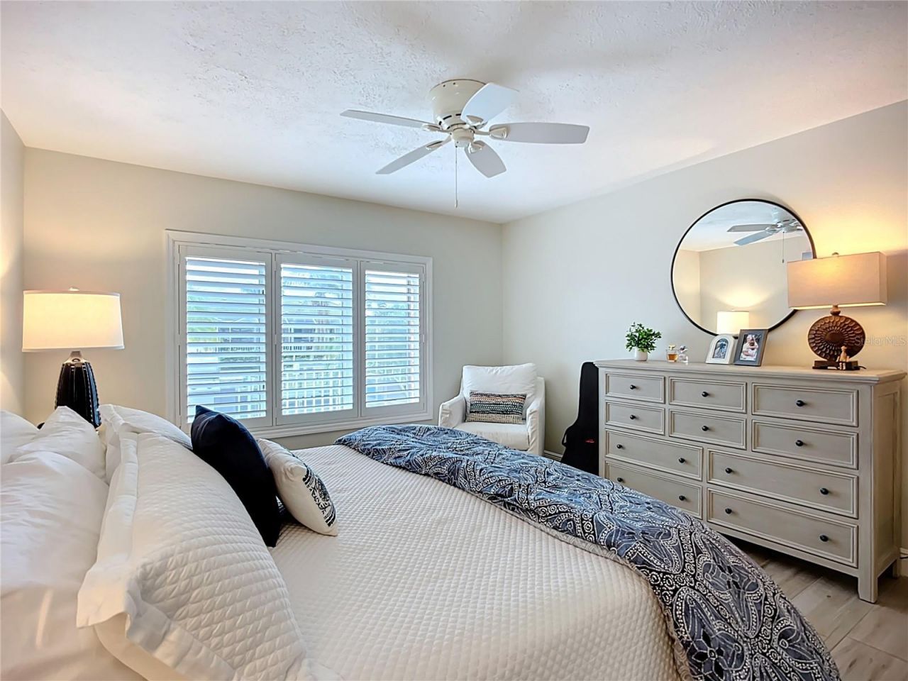 620 North Point Drive, Holmes Beach, FL 34217 Photo