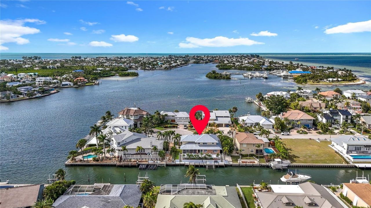620 North Point Drive, Holmes Beach, FL 34217 Photo