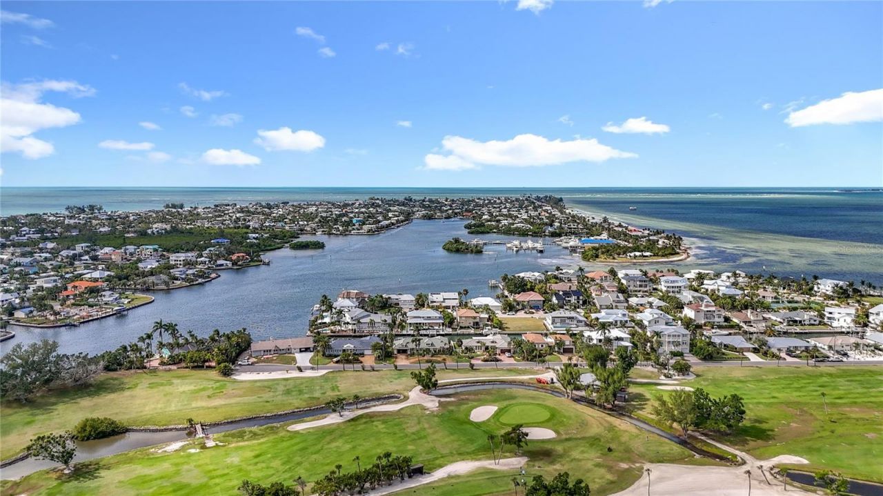620 North Point Drive, Holmes Beach, FL 34217 Photo