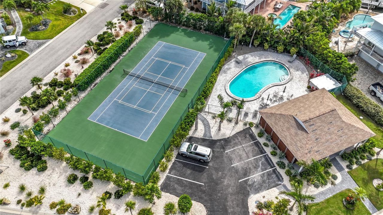 620 North Point Drive, Holmes Beach, FL 34217 Photo