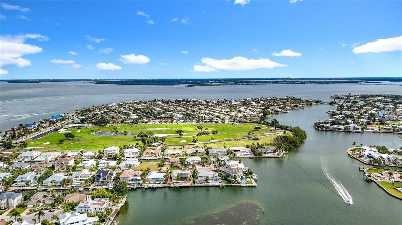 620 North Point Drive, Holmes Beach, FL 34217 Photo