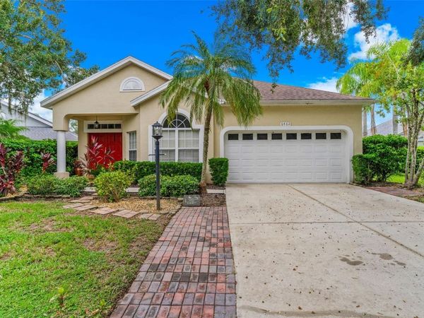 6462 GOLDEN LEAF COURT, LAKEWOOD RANCH, FL 34202