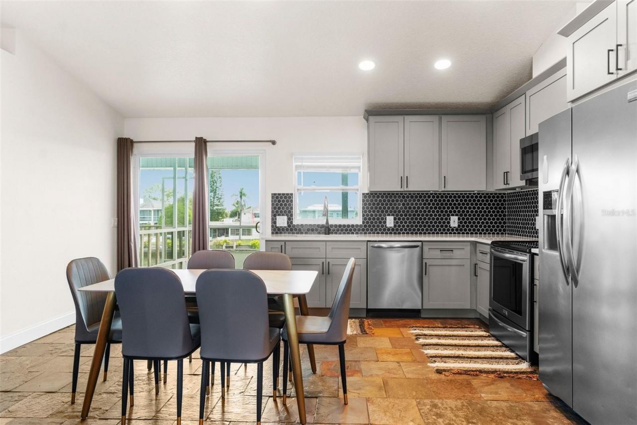 4464 Jacona Drive , Hernando Beach, FL 34607 Photo