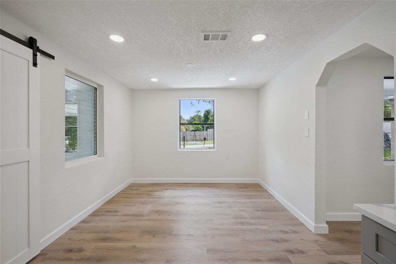 137 Lucerne Drive, Debary, FL 32713 Photo
