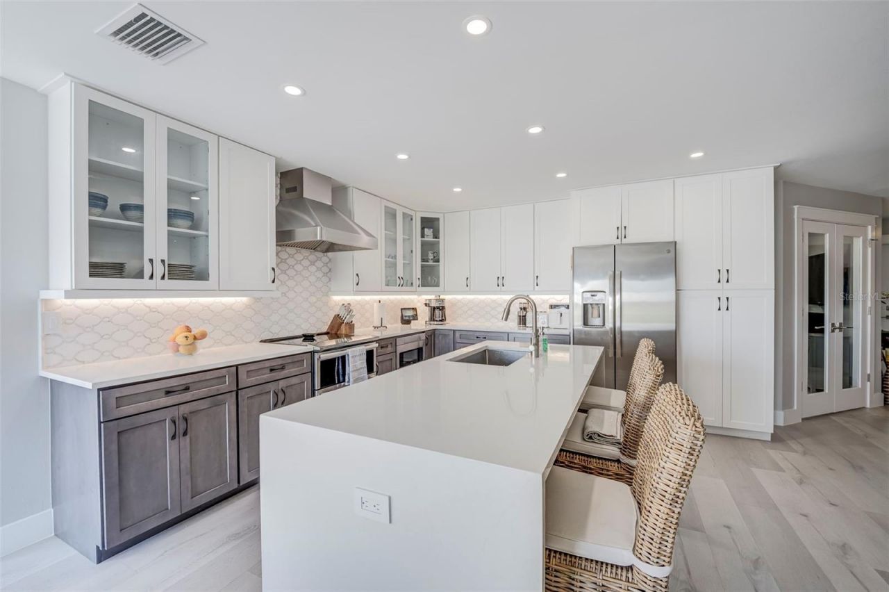 5204 Tower Drive , Cape Coral, FL 33904 Photo