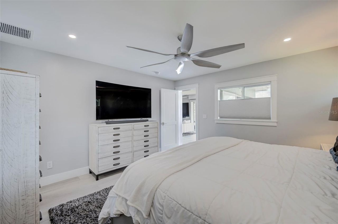 5204 Tower Drive , Cape Coral, FL 33904 Photo