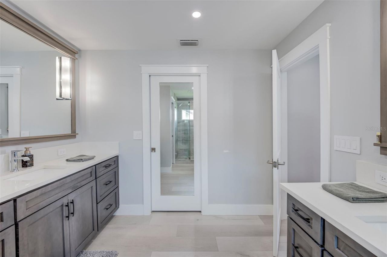 5204 Tower Drive , Cape Coral, FL 33904 Photo