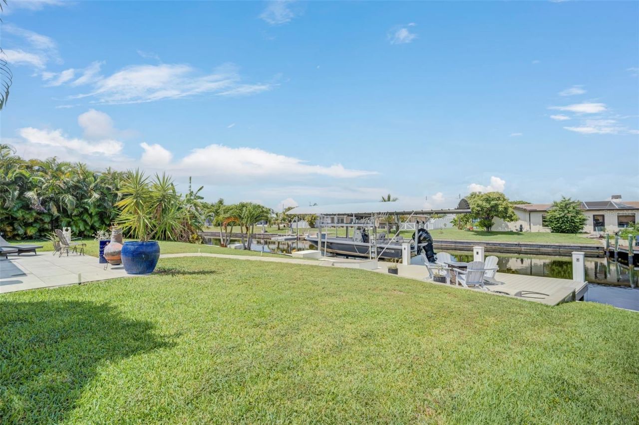 5204 Tower Drive , Cape Coral, FL 33904 Photo