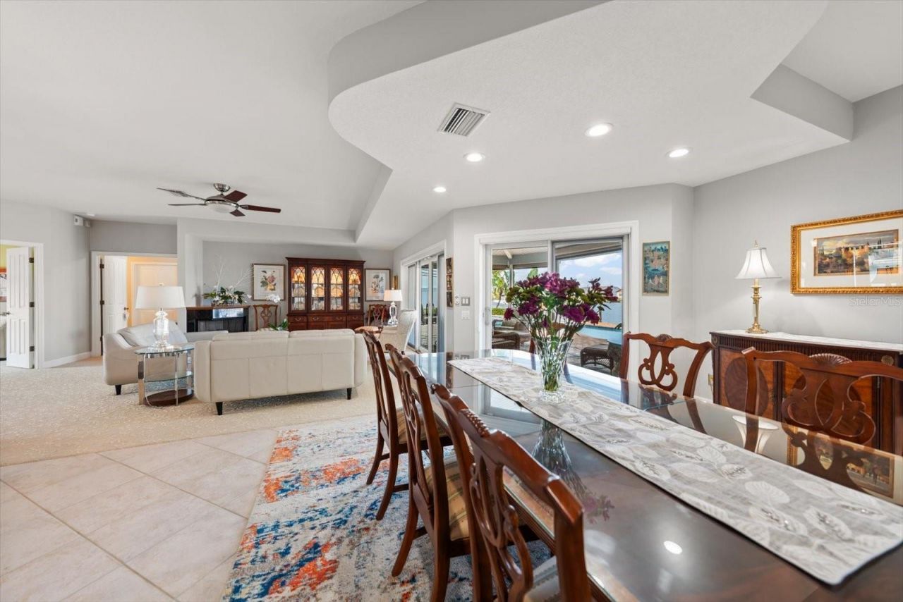 2218 Donato Drive, Belleair Beach, FL 33786 Photo