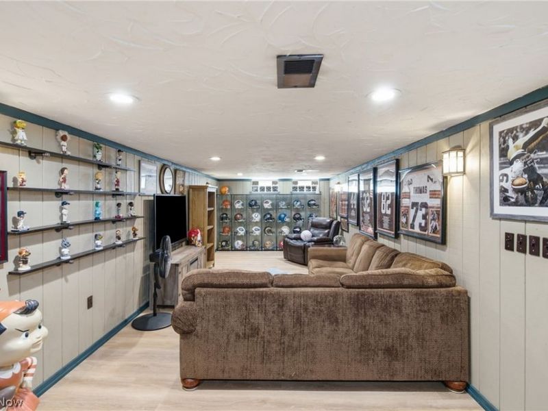 10860 Aaron Drive, Parma, OH 44130 Photo 27