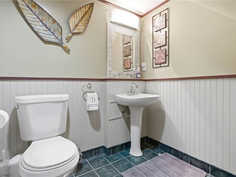 10860 Aaron Drive, Parma, OH 44130 Photo 31