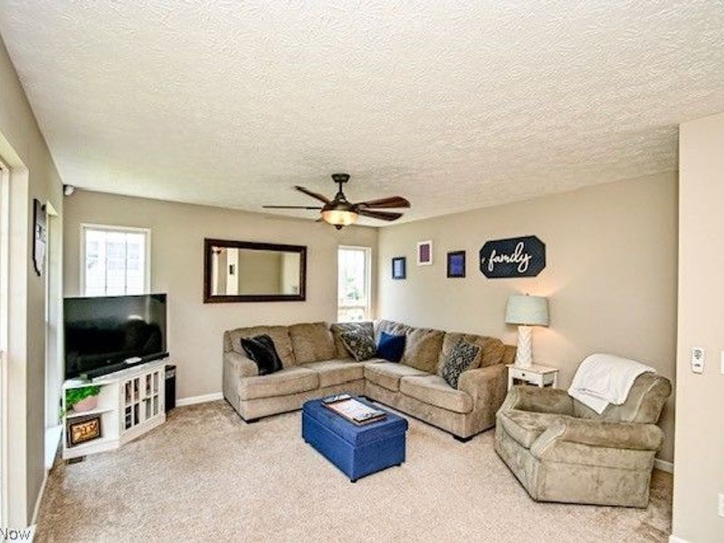 9952 Agate Street NW, Canal Fulton, OH 44614 Photo 11